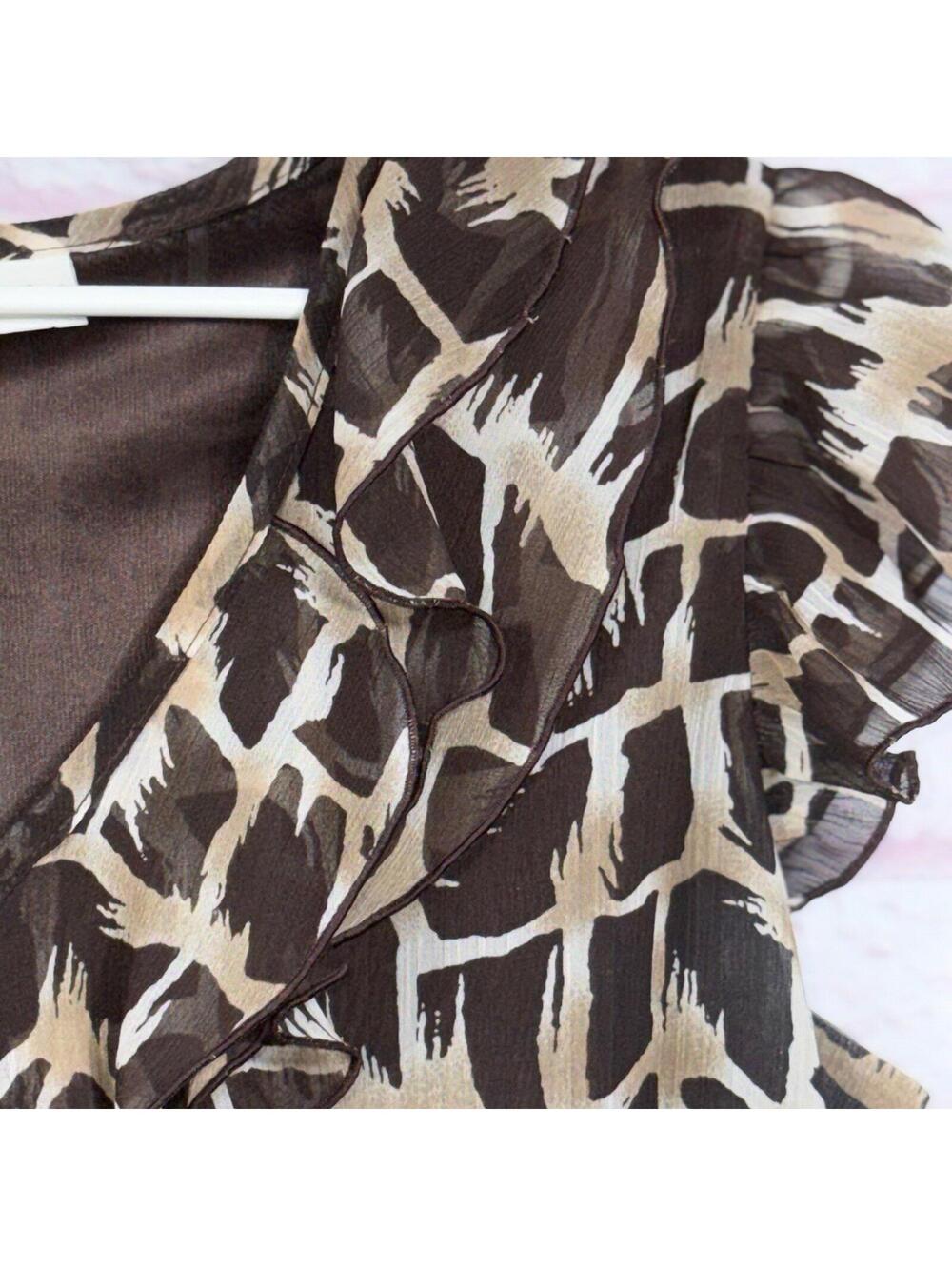 Cato Women’s Brown Abstract Print Ruffle Sleeveless Blouse Size Small - Picture 5 of 9